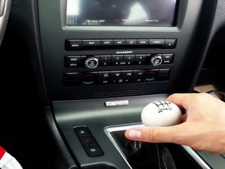 Kỹ năng lái xe số sàn